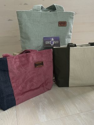 petit sac en velours et jeans recyclé, petites poignées